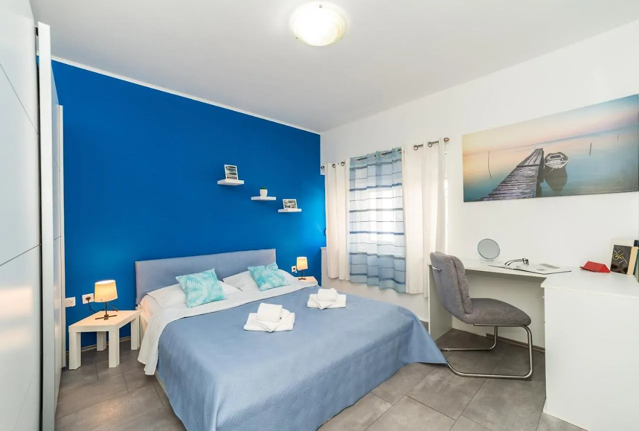 Apartment Mihaela Zara
