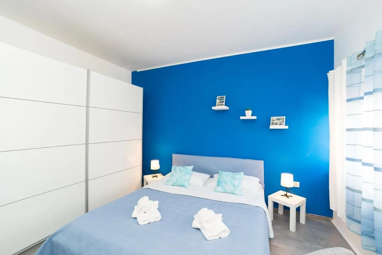 Apartment Mihaela Zara