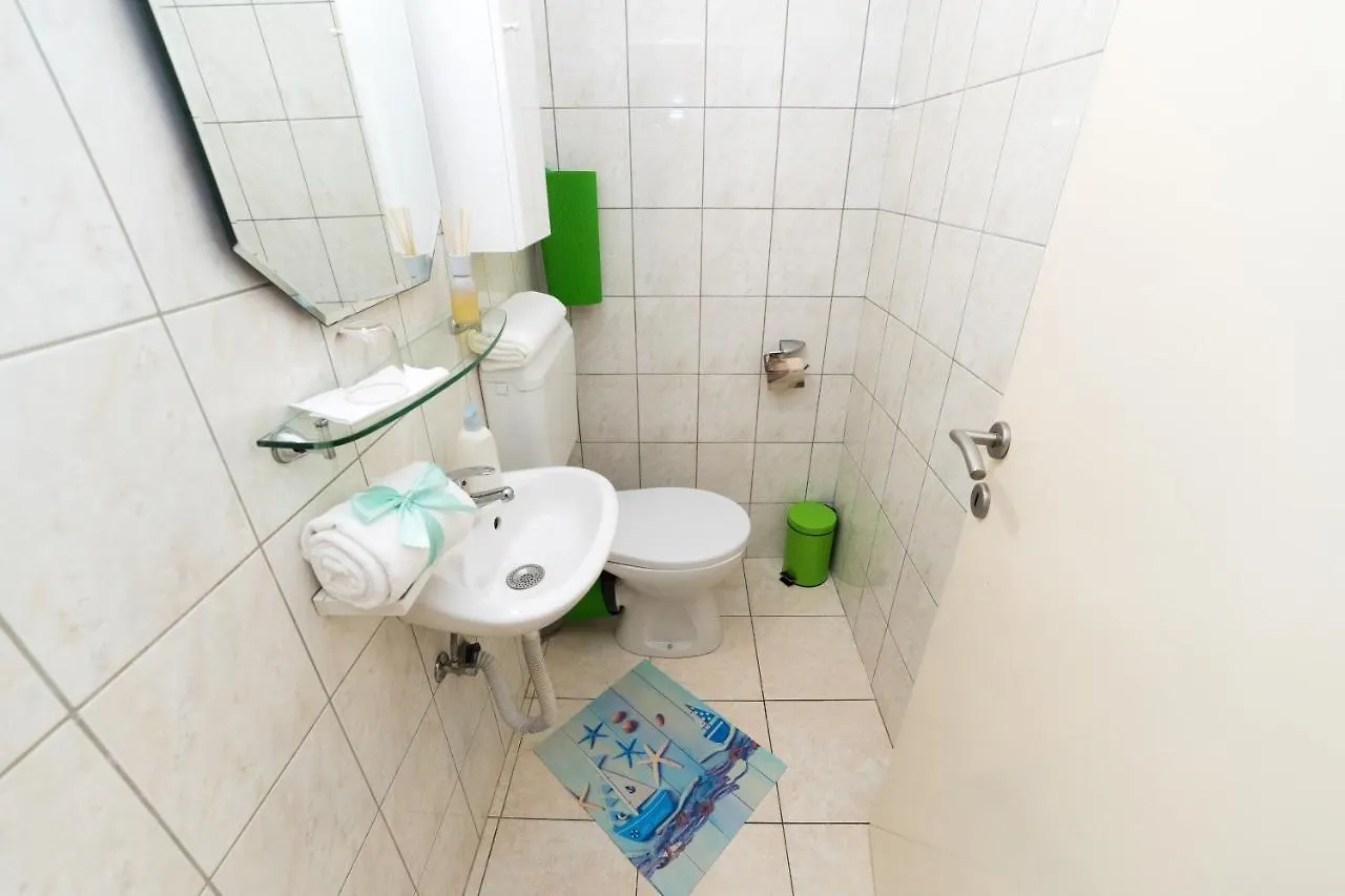 Apartment Mihaela Zara